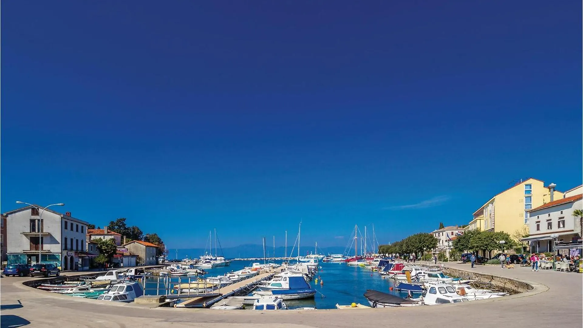 3 Bedroom Stunning Home In Malinska Holiday home